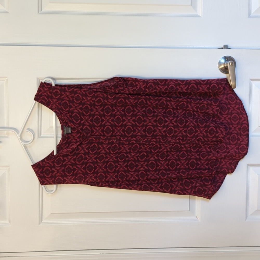 Soft and comfortable Eddie Bauer blouse